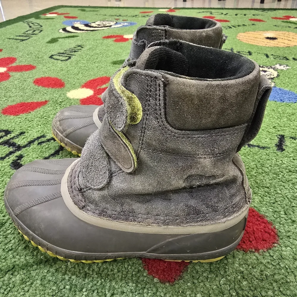 Sorel Winter Boots Youth Size 13